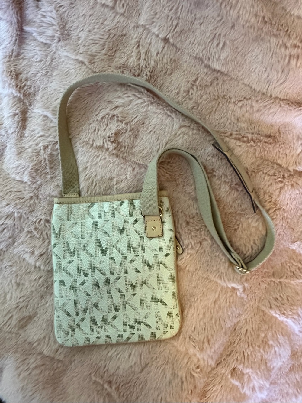 Michael Kors Cream Logo Crossbody with Adjustable Strap - Picture 4 of 4